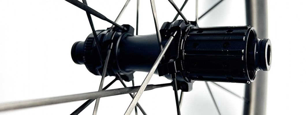 What Are Carbon Spokes? Advantages, Drawbacks, and Performance Guide